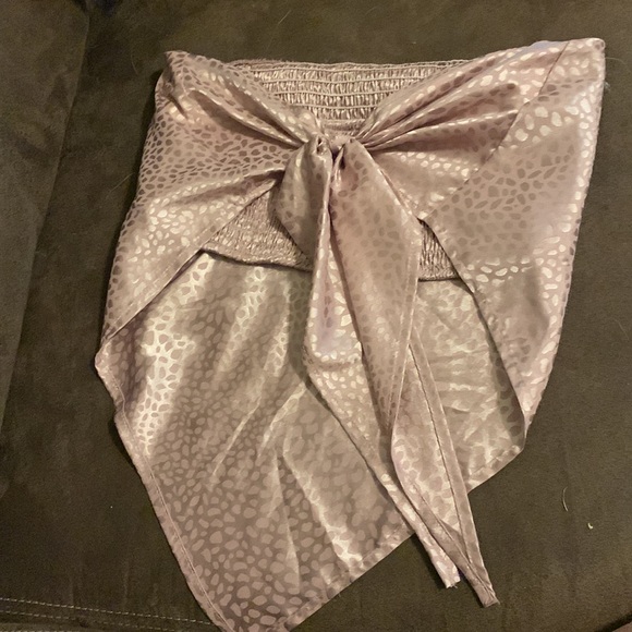 Top - Picture 2 of 2